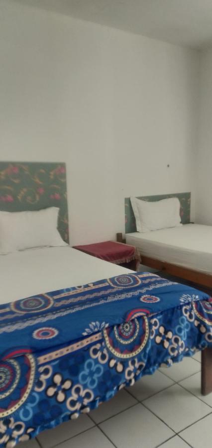 Hidayah Homestay Kelimutu Extérieur photo