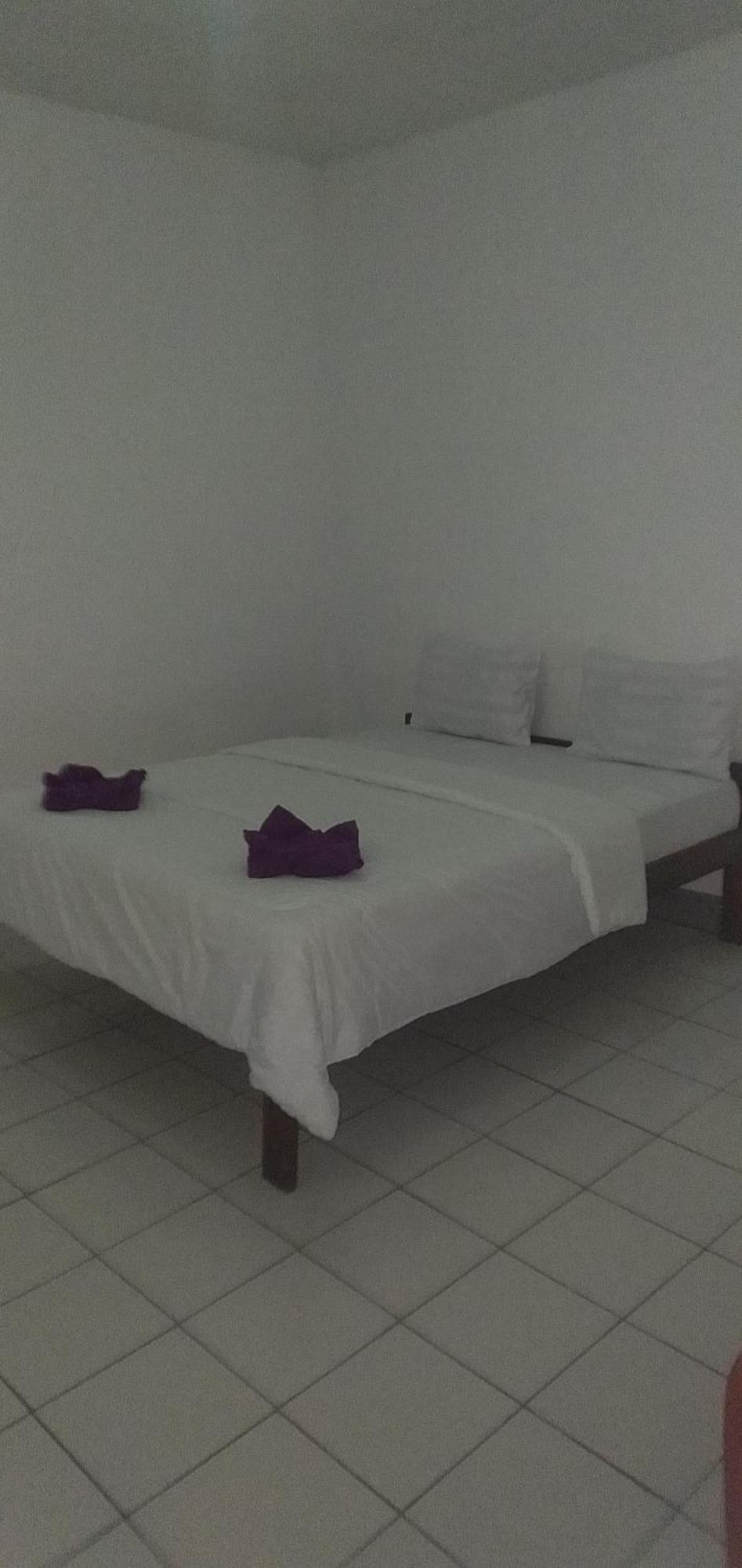 Hidayah Homestay Kelimutu Extérieur photo