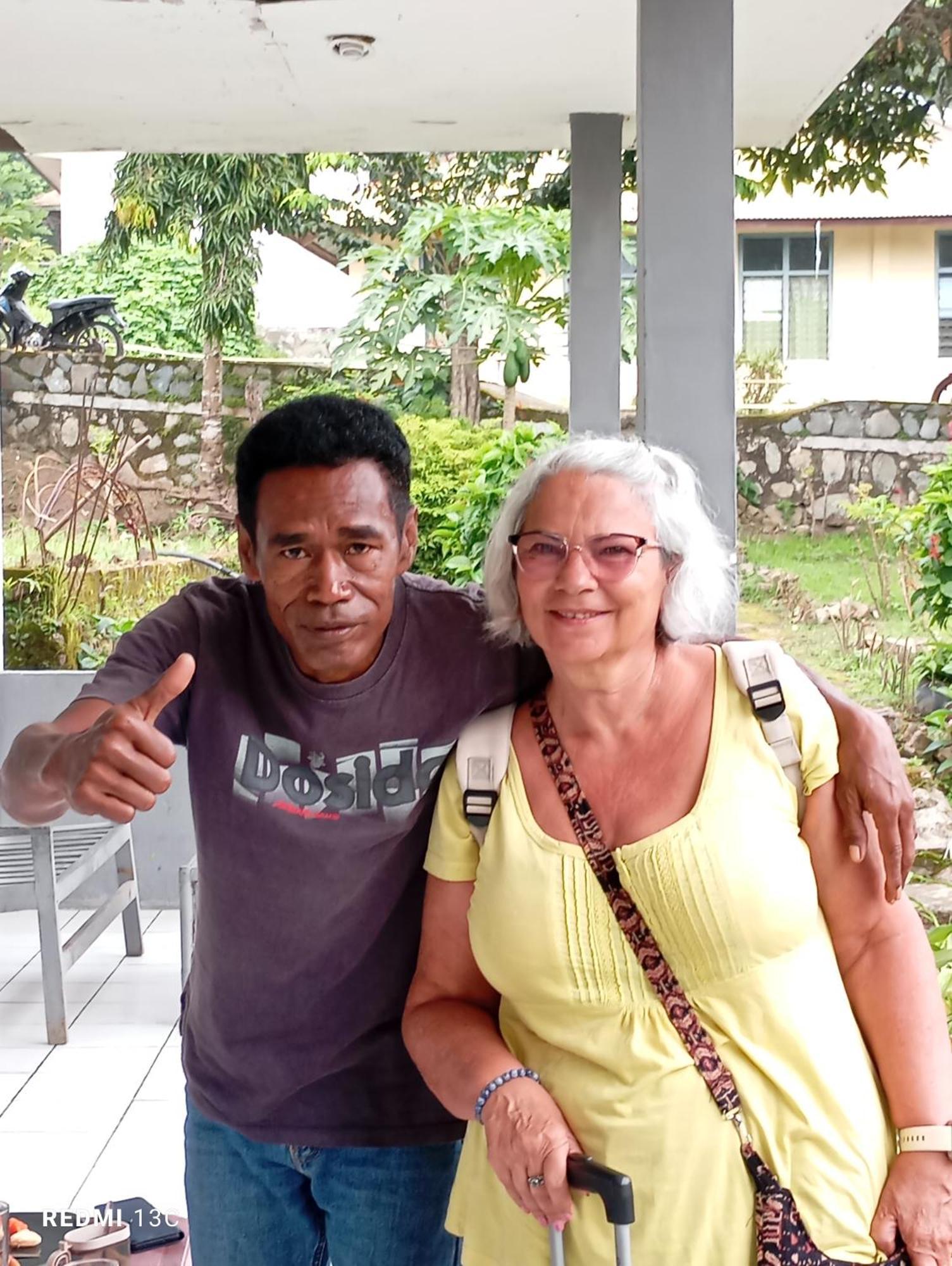 Hidayah Homestay Kelimutu Chambre photo