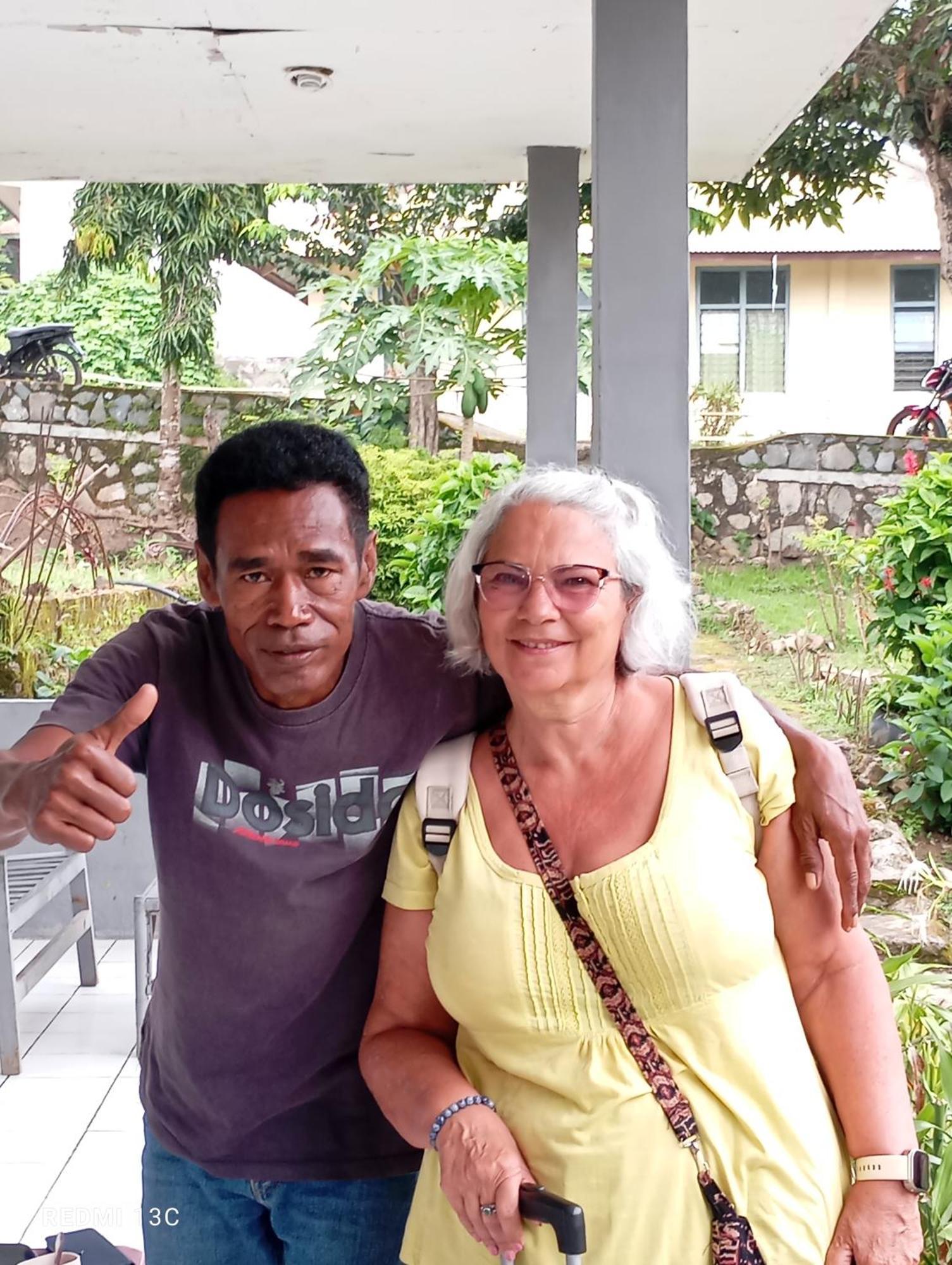 Hidayah Homestay Kelimutu Chambre photo